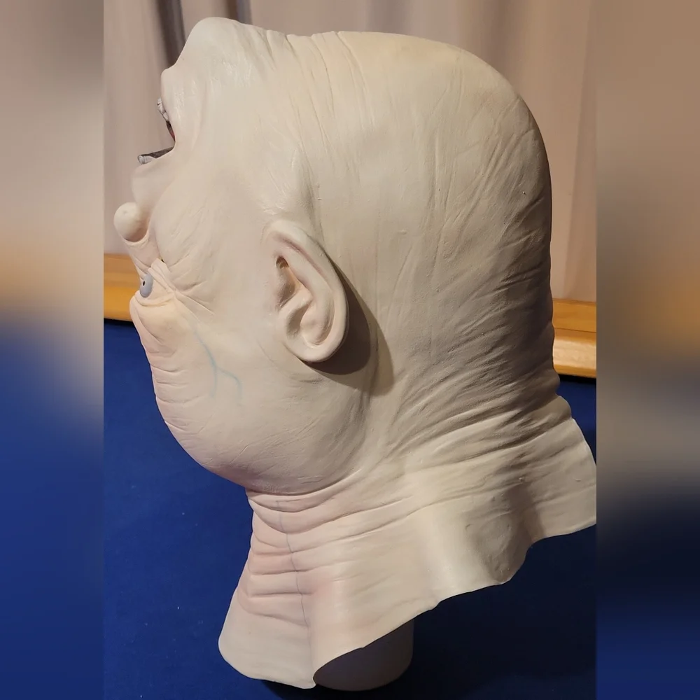 Upside Down Mask